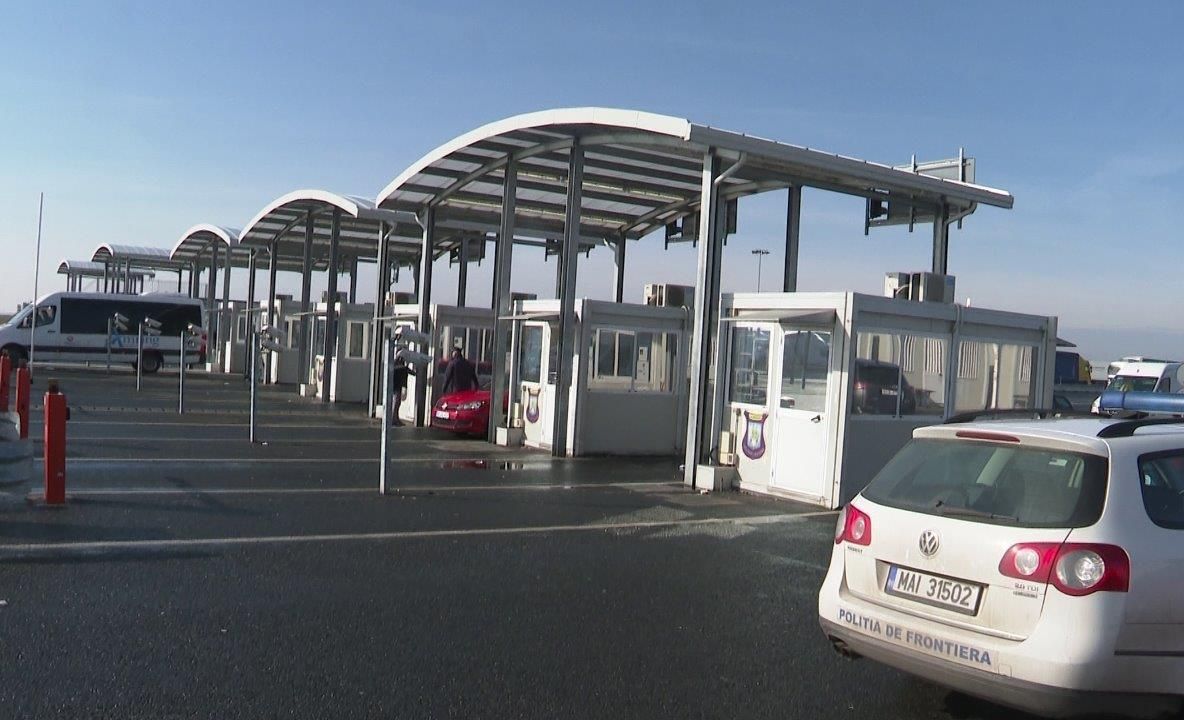 Arad: FOTO VIDEO Panica de coronavirus, mai mare în România decât în Italia, cred românii care vin în țară