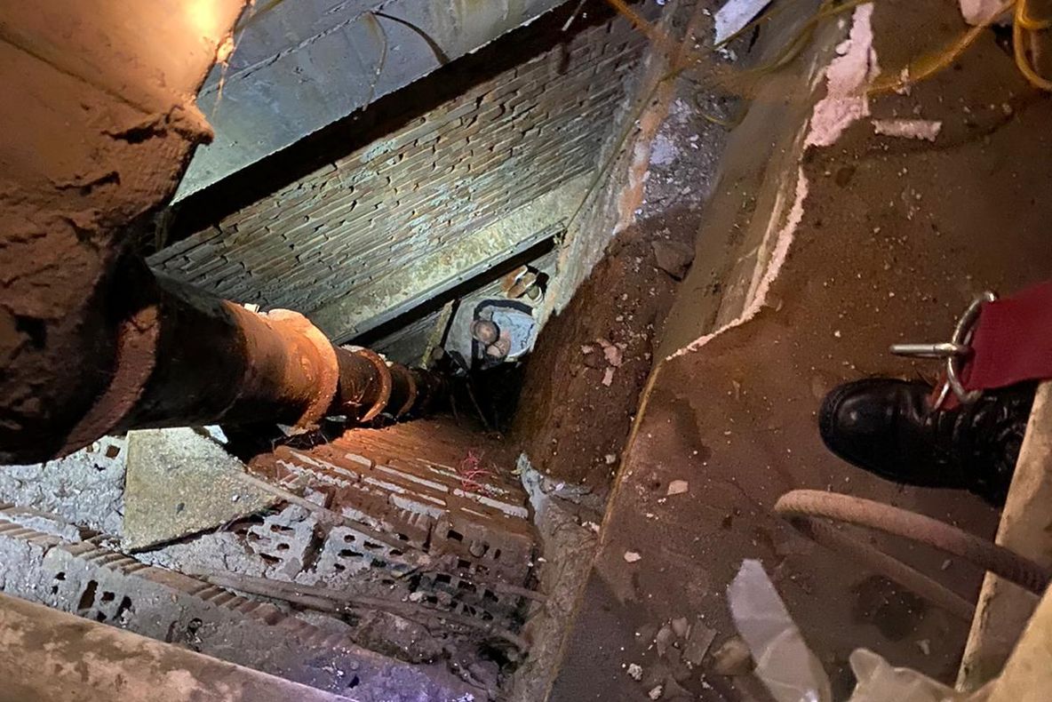 Arad: Un bărbat de 69 de ani a murit după ce a căzut de pe Sala Polivalentă din Arad