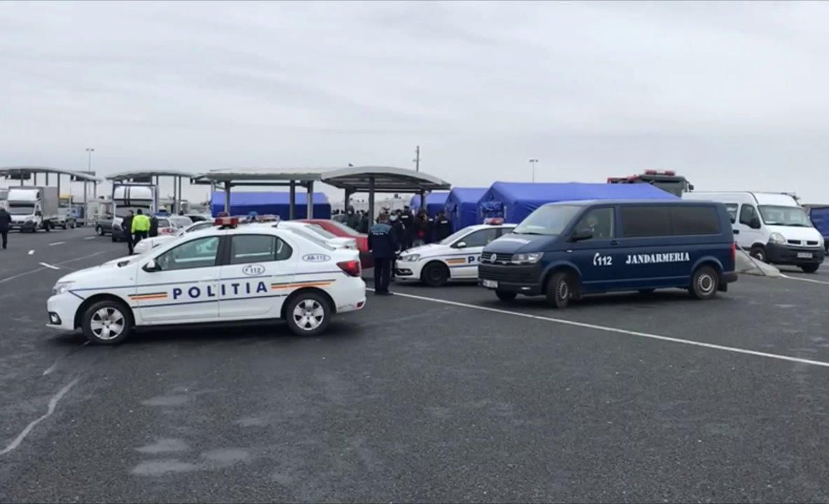 Arad: Controalele amănunțite pentru coronavirus crește numărul urmăriților descoperiți la frontiera de vest