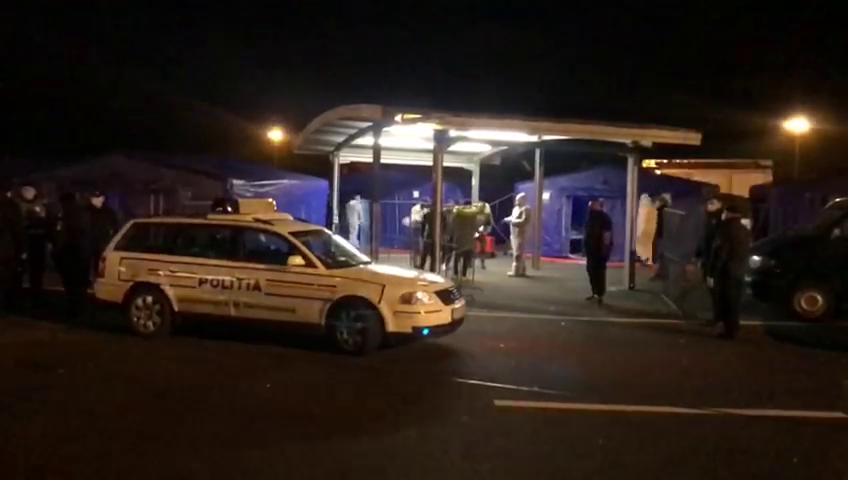 Arad: Miile de români blocați între Austria și Ungaria au ajuns în România