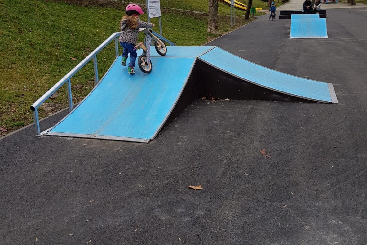 Arad: Primele amenajări în parcul dedicat memoriei cunoscutului aplinist Török Zsolt 