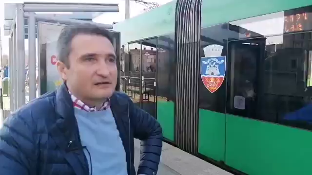 Arad: VIDEO Tramvaiele din Arad circulă doar dimineața și după masa, în condiții speciale. Sâmbăta și duminica, circulația suspendată complet