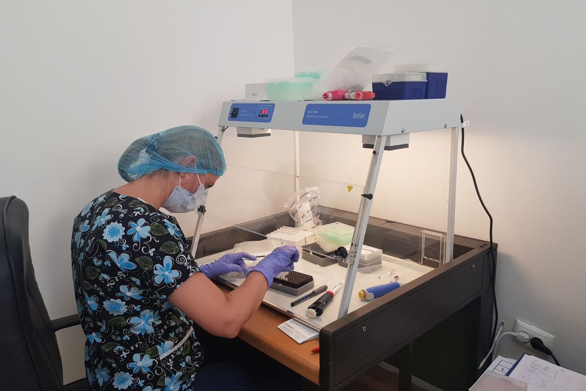 Arad: AUDIO Mai multe testări pe zi pentru noul coroanvirus, la Arad