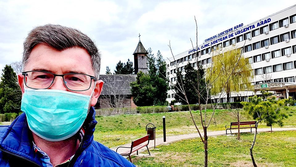 Arad: Dezvăluirile lui Andrei Ando, după ce s-a vindecat de COVID-19: "cum se simte fizic și emoțional un pacient", "din interior, lucrurile se văd diferit", critici pentru Grupul de Comunicare Strategică, aprecieri pentru medici, iar pentru presă o voce 