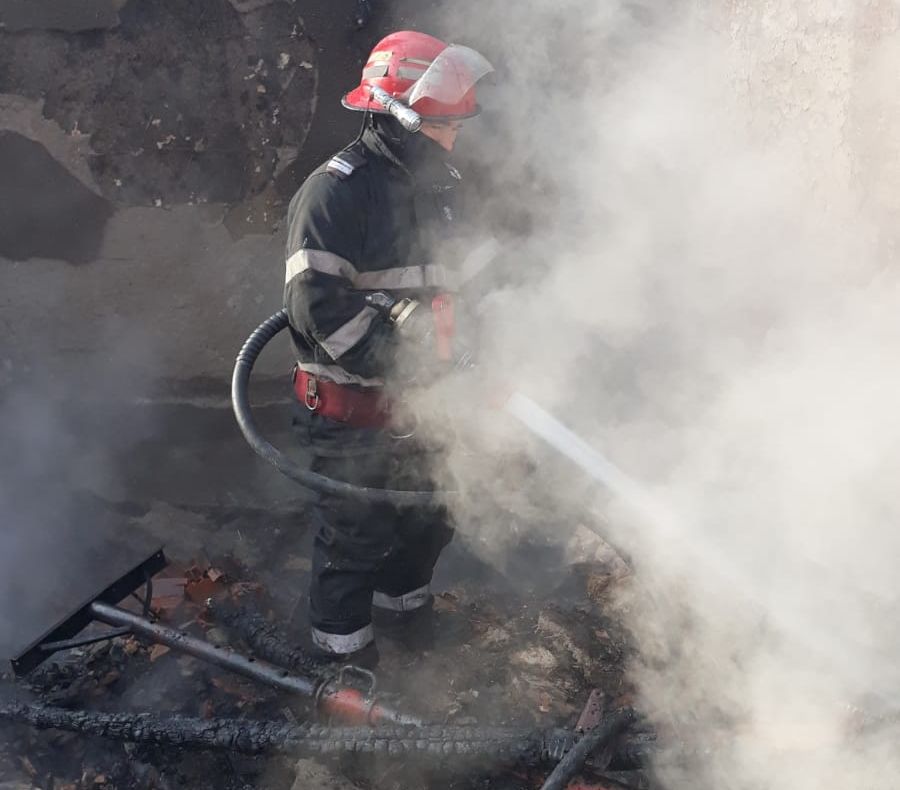 Arad: AUDIO FOTO VIDEO Ce au făcut salvatorii din Arad în weekend