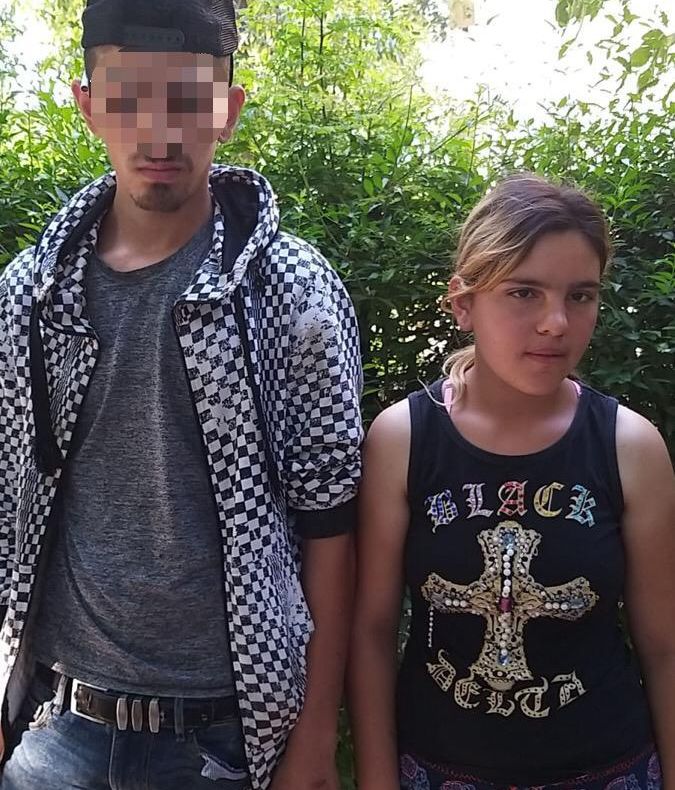 Arad: O tânără de 16 ani din Arad a pus pe jar poliția și familia: a înscenat că era urmărită de un bărbat înarmat cu o sabie și cu un pistol, pentru a fi cu iubitul ei