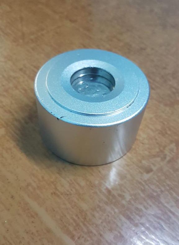 Arad: AUDIO FOTO VIDEO Prima zi de redeschidere a mall-urilor și prima femeie prinsă la furat, la Arad. Cum a procedat și cu ce a venit pregătită special 