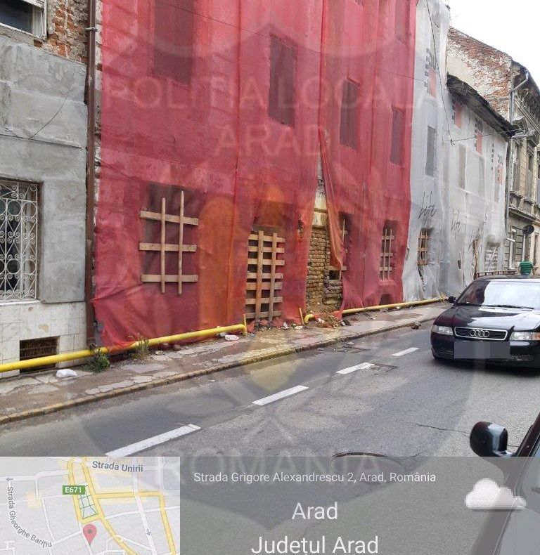 Arad: Proprietarul unei clădiri istorice degradate din centrul Aradului, amendat de şase ori pentru că nu întreţine clădirea