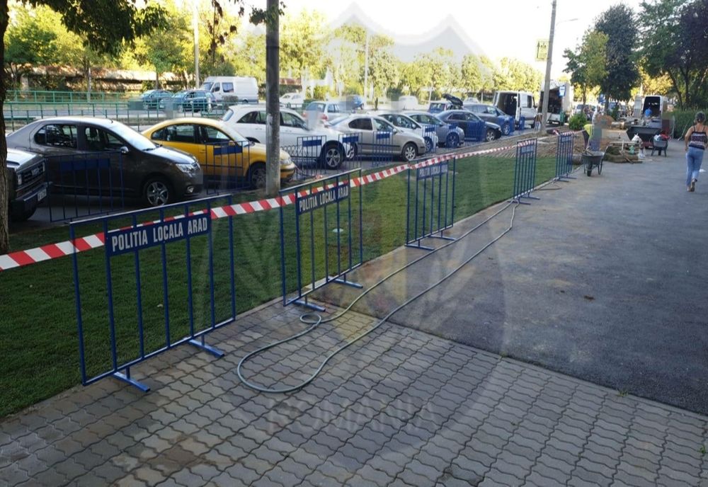 Spații verzi puse în pericol de șoferii leneși