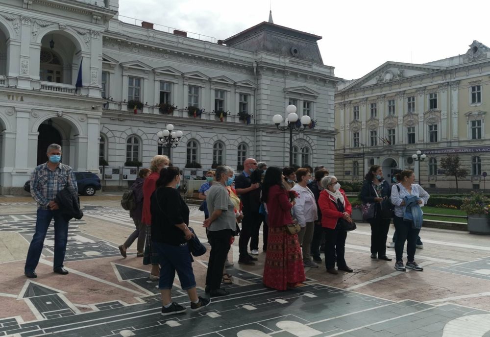 Scurtă călătorie prin farmecul și istoria Aradului!