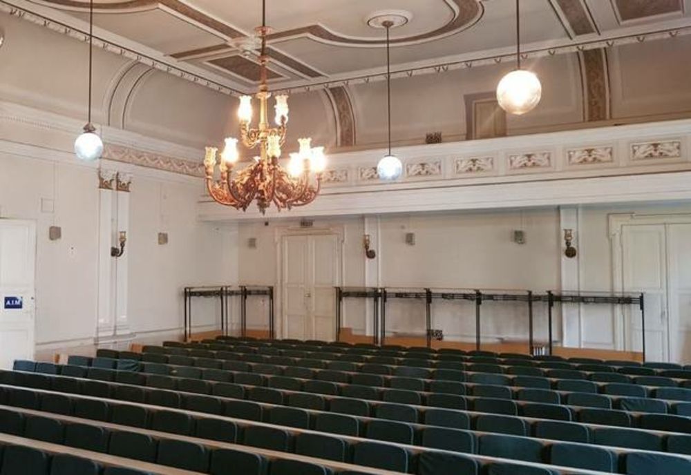 Restaurarea sălii Iuliu Maniu din fosta prefectură, aproape gata