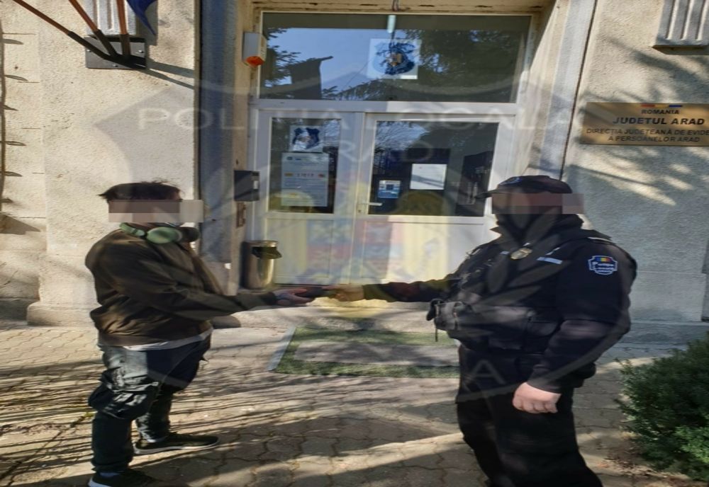 A găsit un potrofel pierdut și l-a predat poliției