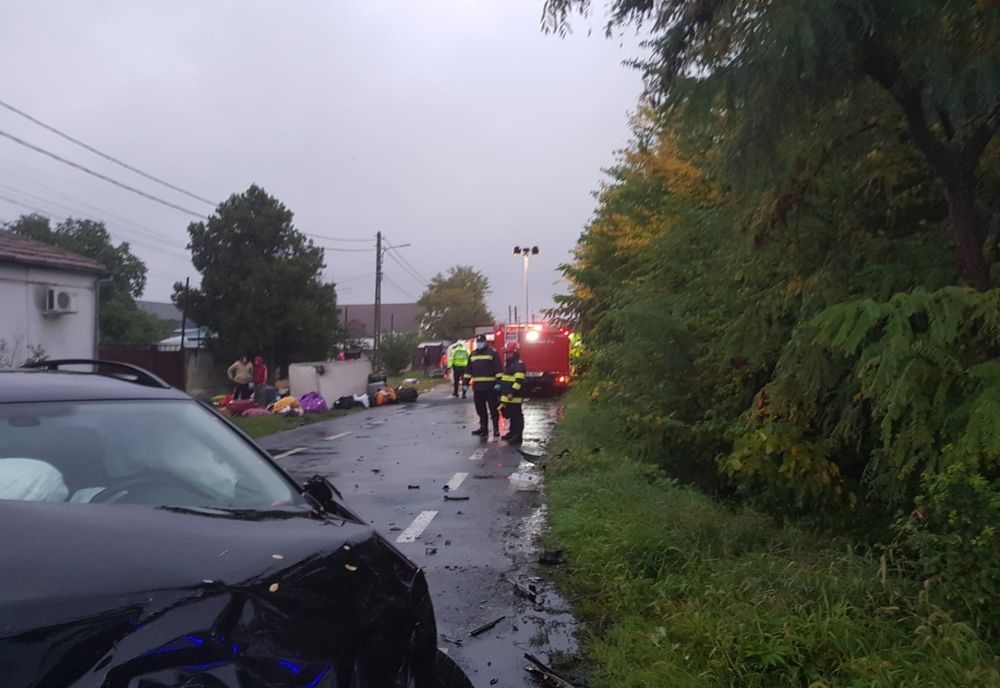 Plan roșu activat în Arad după un accident rutier. Cinci răniți