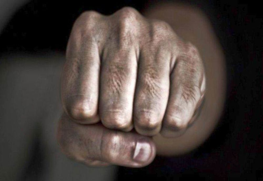 Arestat pentru violență în familie