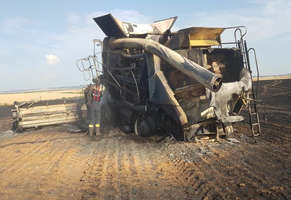 Bilanțul unui incendiu de proporții: 200 de hectare de culturi de grâu și rapiță, distruse. Video