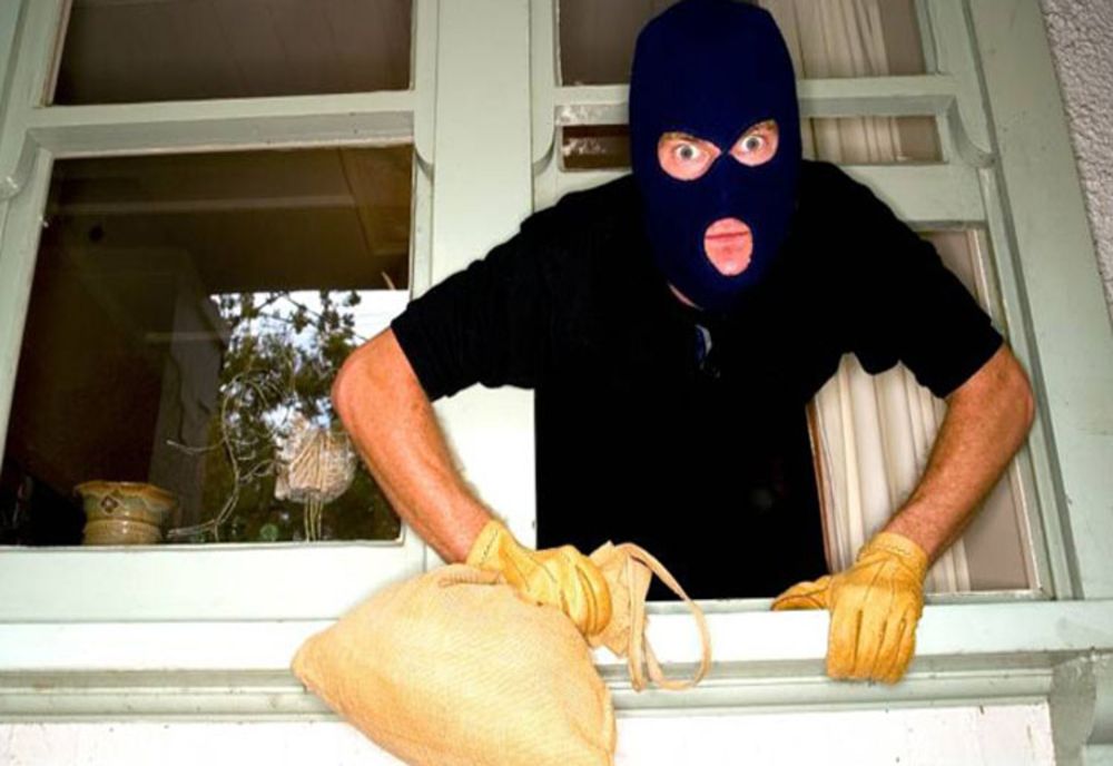 Arădean reținut de polițiștii din Satu Mare, pentru furt