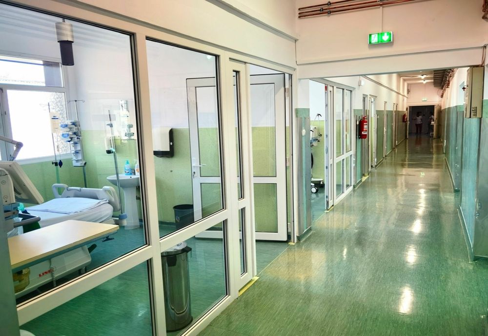 Cea mai mare secție de Terapie Intensivă din județul Arad, modernizată și redată circuitului medical