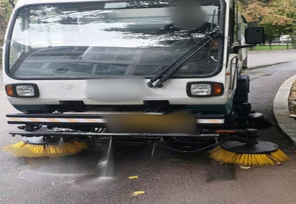 Curățenie stradală în Arad, unde să nu parcați