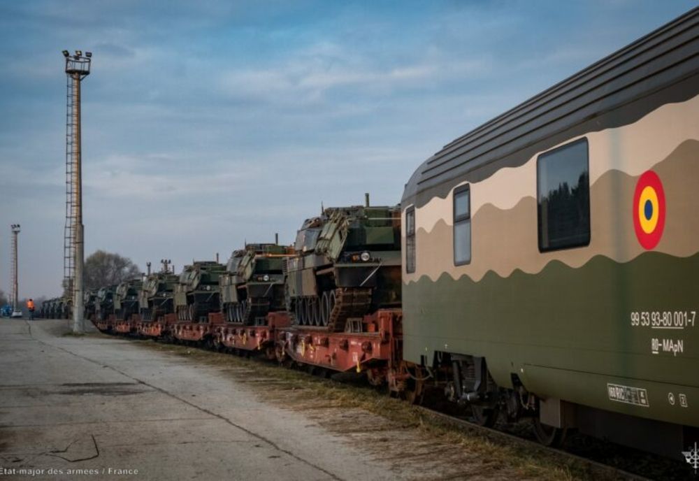 Un convoi cu tancuri franceze Leclerc a intrat prin vama Curtici