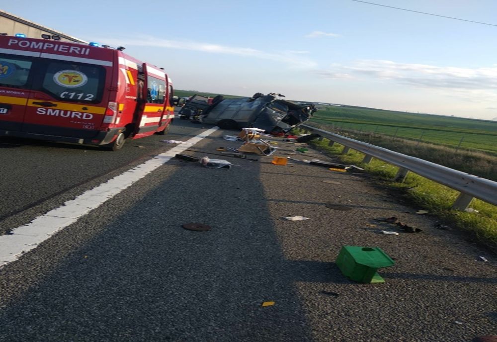 Accident rutier pe Autostrada A1 sensul de mers dinspre Arad spre Timisoara. Trei bărbați din județul Prahova au fost răniți