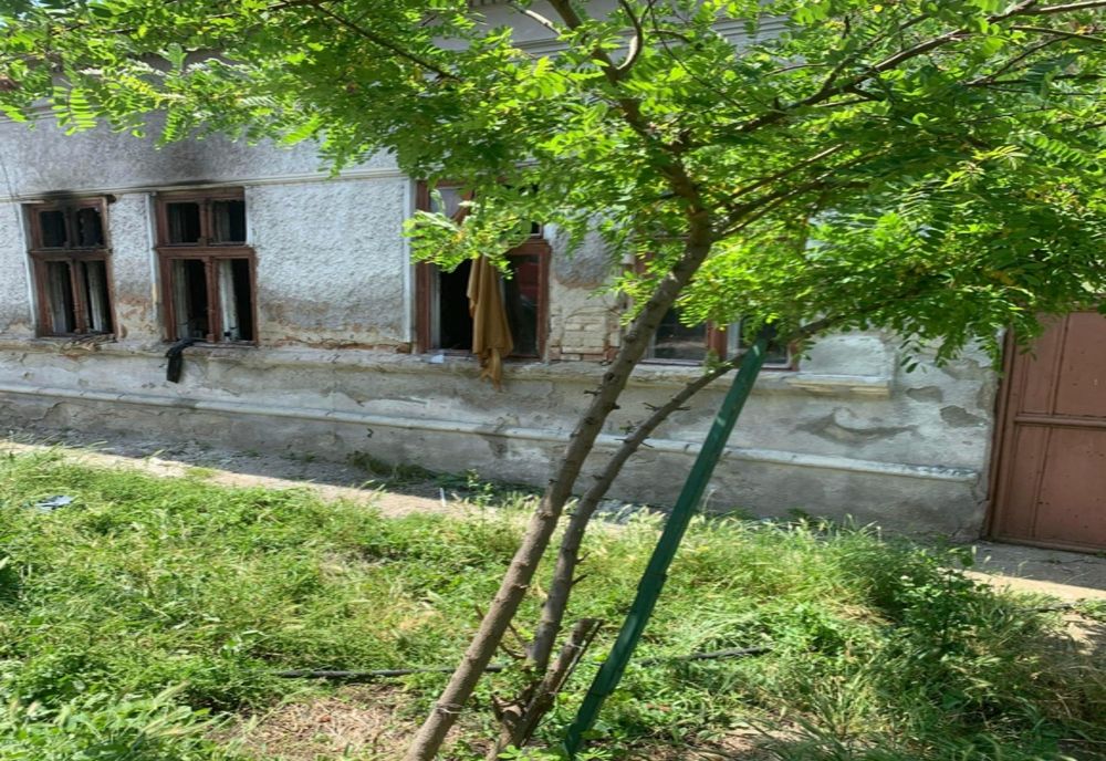 Bărbat rănit, la Arad, într-un incendiu care i-a cuprins locuința în urma exploziei unei butelii