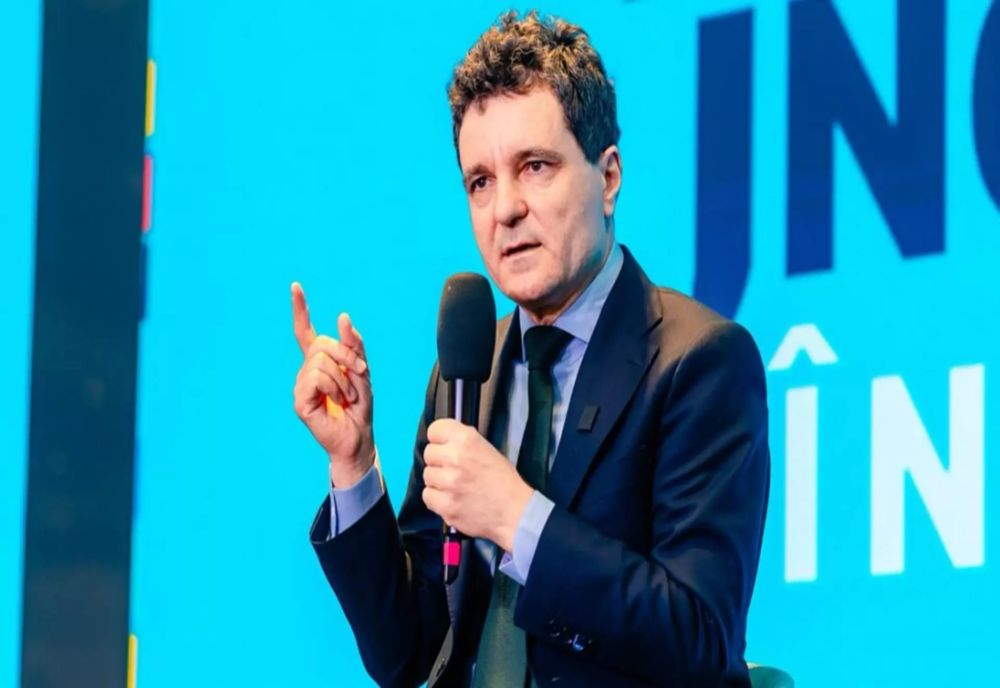 NICUȘOR DAN DUPĂ DEPUNEREA JURĂMÂNTULUI: E NEVOIE DE O REFORMĂ ADMINISTRATIV-TERITORIALĂ ȘI DE O REFORMĂ A SISTEMULUI ELECTORAL. E NEVOIE SĂ STOPĂM MARE EVAZIUNE FISCALĂ