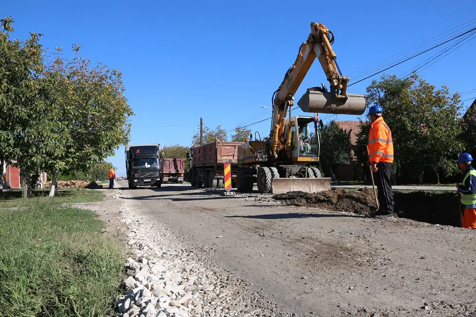 ARADCU LUCRARI DRUM MODERNIZARE CONSILIUL JUDETEAN ARAD MI26SEPT