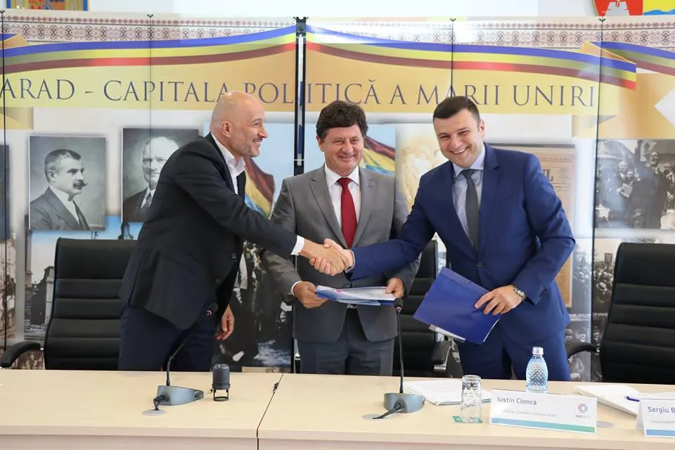 ARADCU 00 SORIN MAXIM SERGIU BILCEA IUSTIN CIONCA CJ ARAD MI03OCT