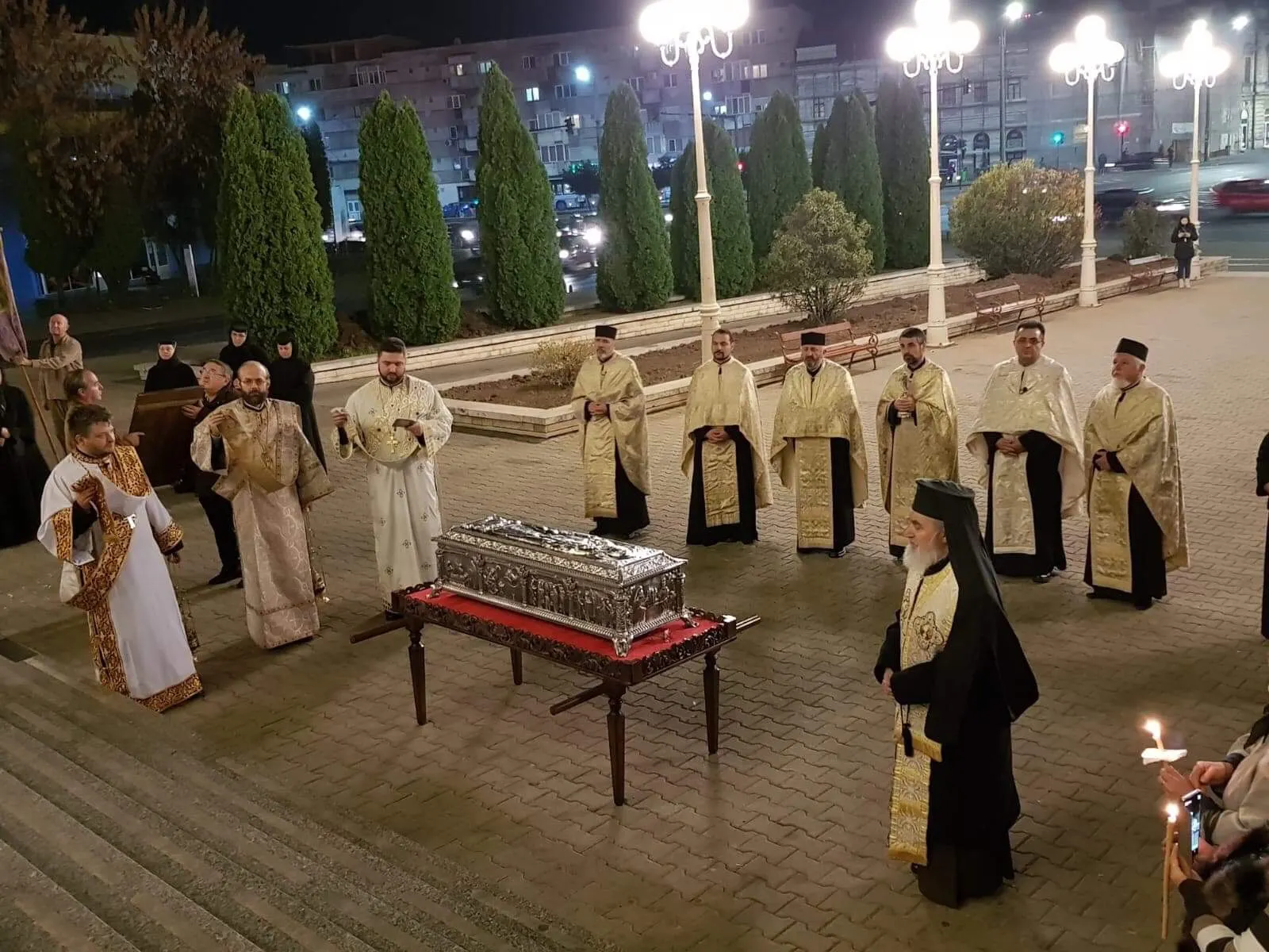 ARADCU 00 CATEDRALA MA13NOV 2
