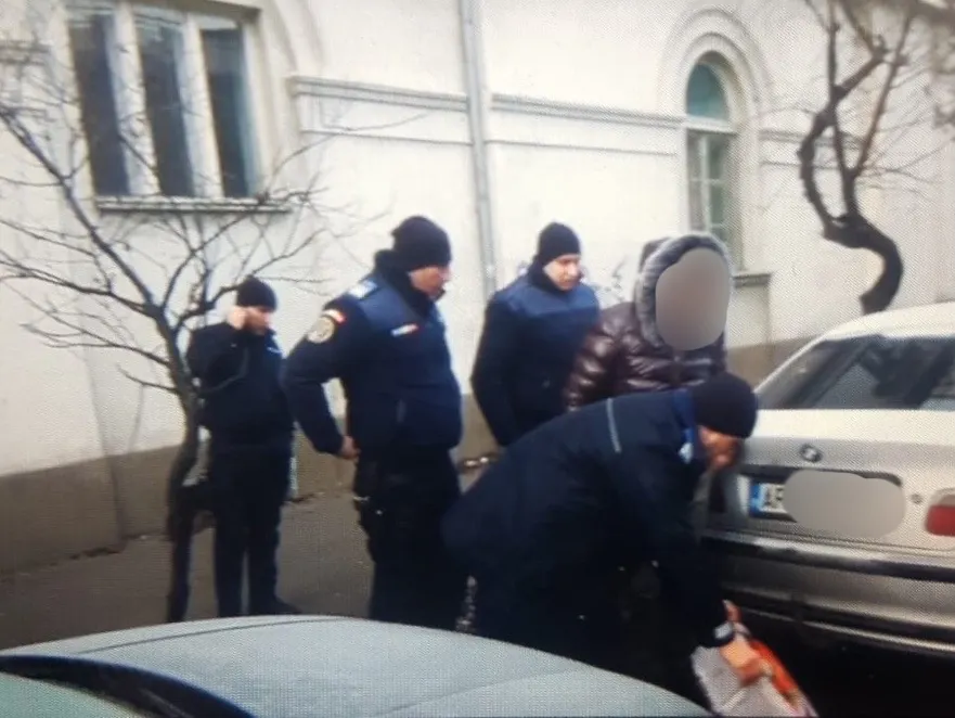 ARADCU 00 TIGARI CONTRABANDA JANDARMI VI14DEC (1)