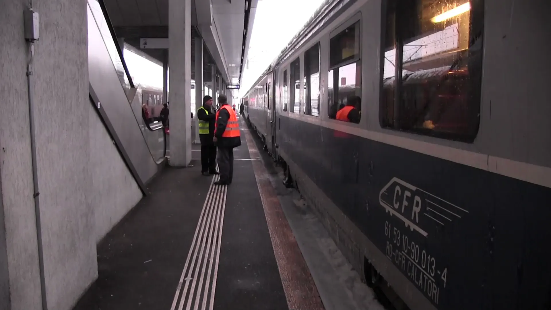 ARADCU 00 TREN GARA ARAD LU17DEC (3)