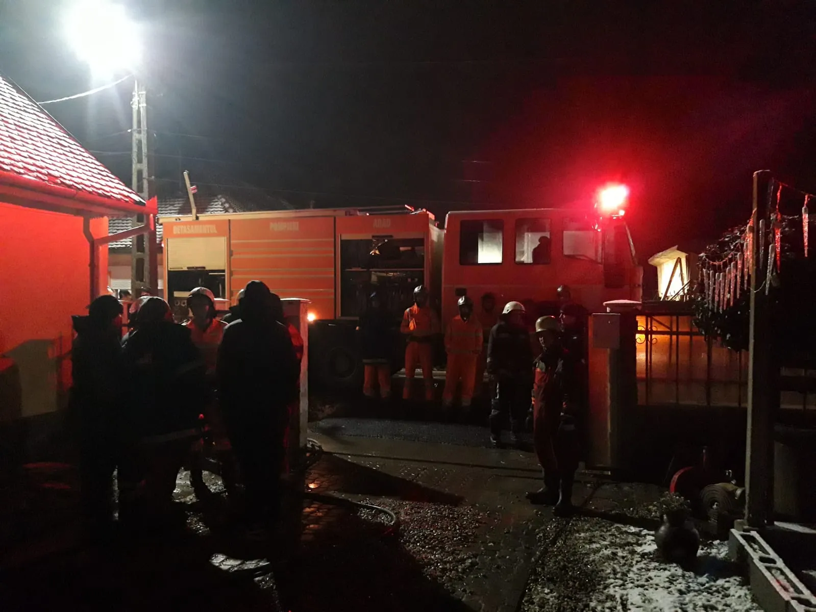 ARADCU ISU ARAD MI02IAN (1)