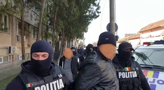 ARADCU 00 VRANCEA POLITIE MASCATI LU25FEB (3)