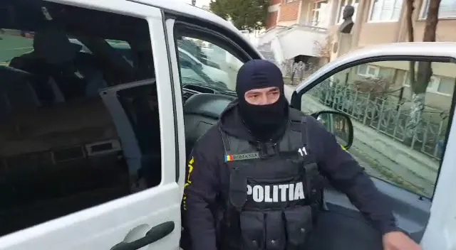 ARADCU 00 VRANCEA POLITIE MASCATI LU25FEB (6)