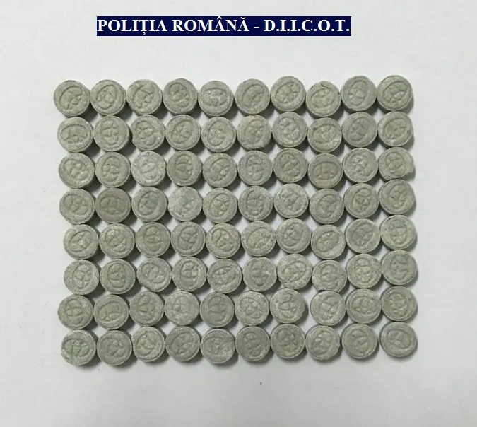 ARADCU DROGURI ECSTASY POLITIA ARAD DIICOT VI08FEB (2)