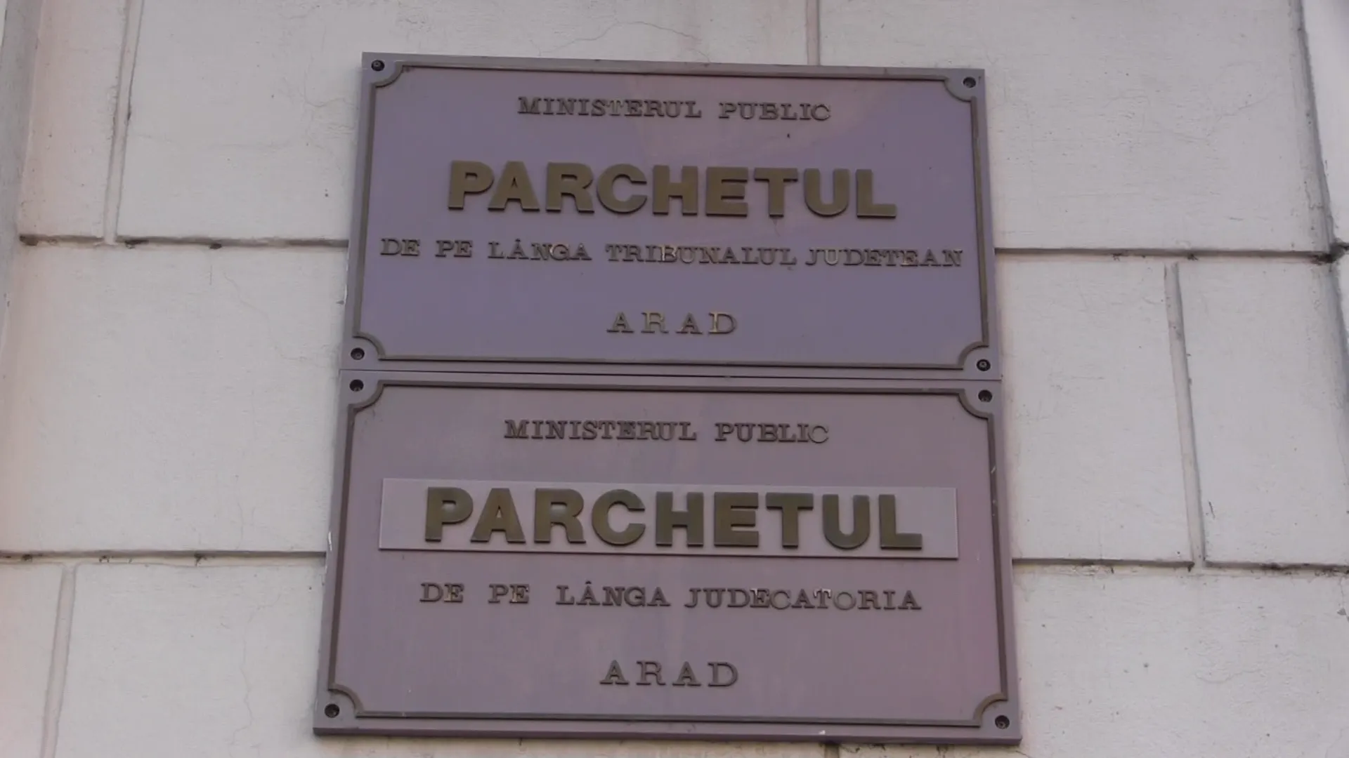 ARADCU 00 BANCOMAT PARCHET POLITIA ARAD MA12MART (2)