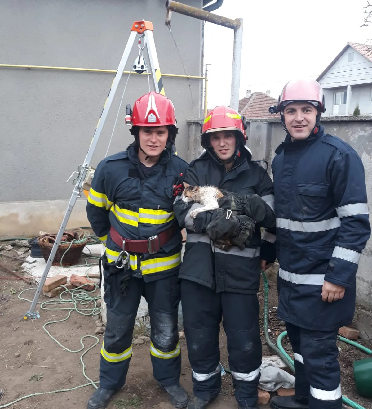 ARADCU 00 ISU ARAD LU25MART 15