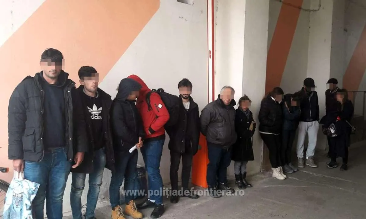 ARADCU 00 MIGRANTI POLITIA DE FRONTIERA LU11MART