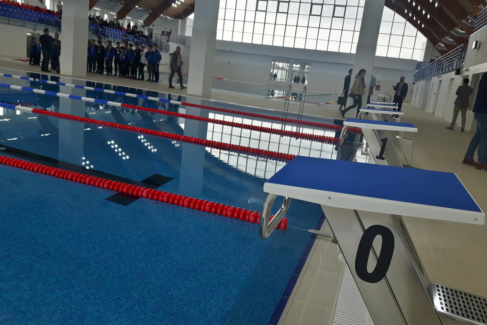 ARADCU 00 VICEPREMIER DANIEL SUCIU DOREL CAPRAR MIHAI FIFOR BAZIN POLO COMPLEX JOI07MART (14)