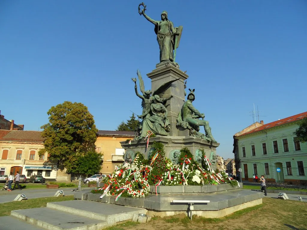 Statuia-Libertatii-Arad