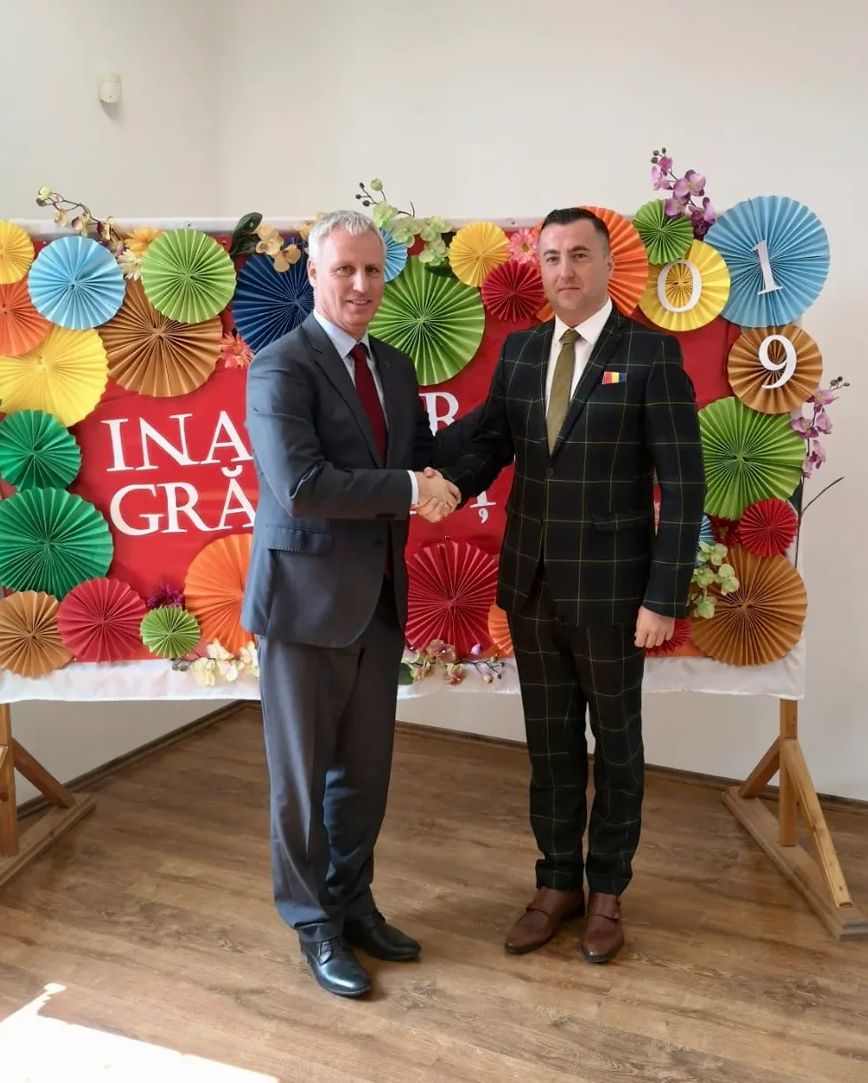 ARADCU 00 ES FLORIN TRANDAFOR VASILONI UNGARIA LU08APR (4)