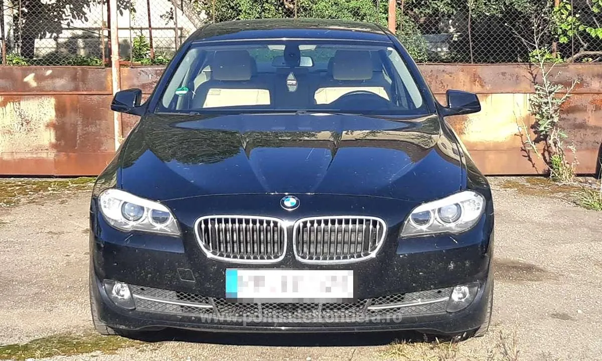 ARADCU 00 MASINA POLITIADEFRONTIERA MA16IUL