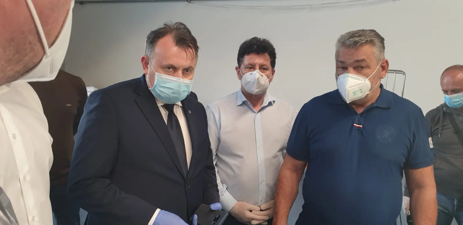 ARADCU 00 MINISTRU SANATATII NELU TATARU ARAD COMPLET JOI23APR (23)