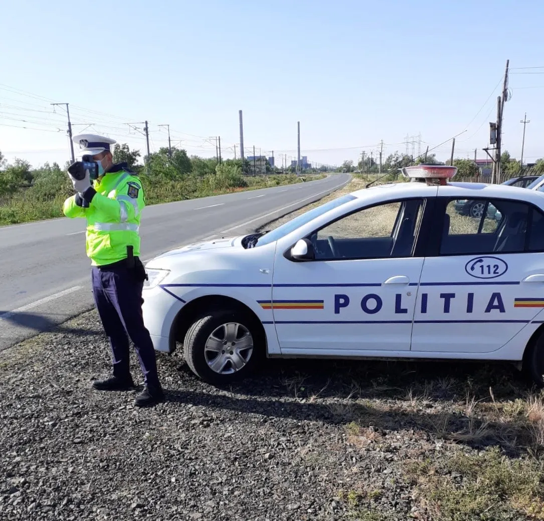 ARADCU 00 ACTIUNE RADAR RUTIERA DN 79 POLITIA ARAD JOI21MAI