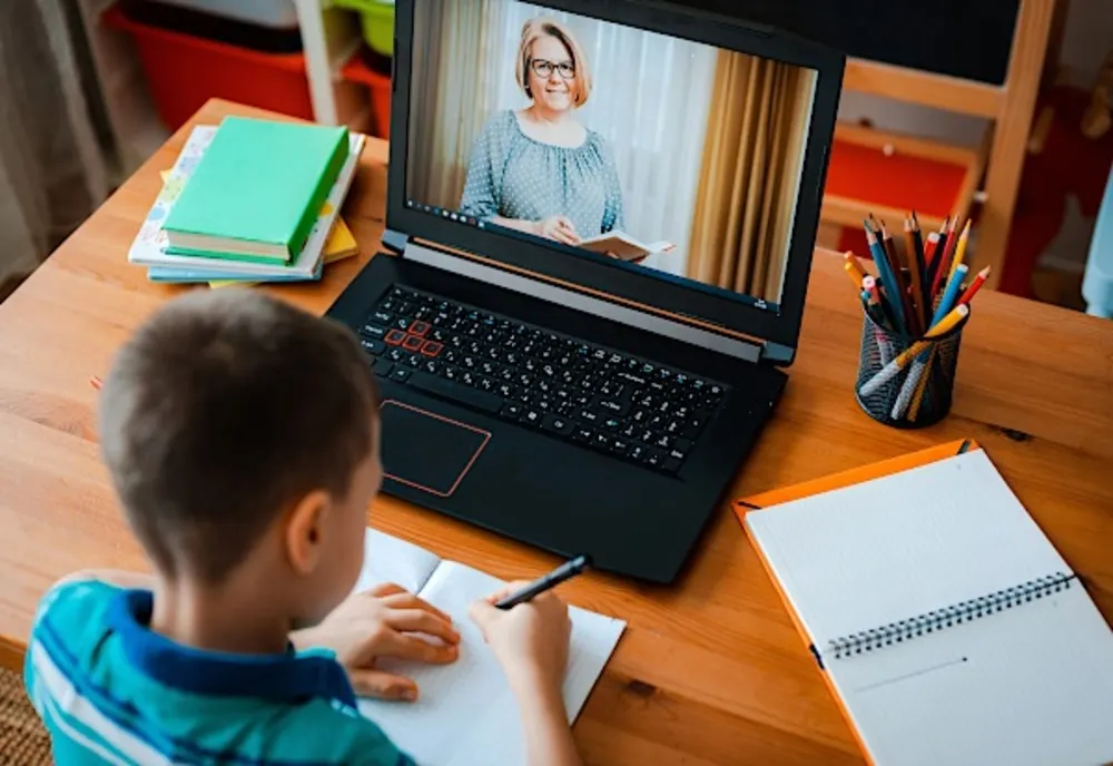 Bani, la Arad, pentru învățământul online