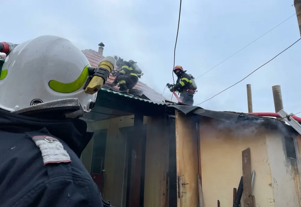 Incendiu cauzat de întreruperea energiei electrice: centrala a explodat