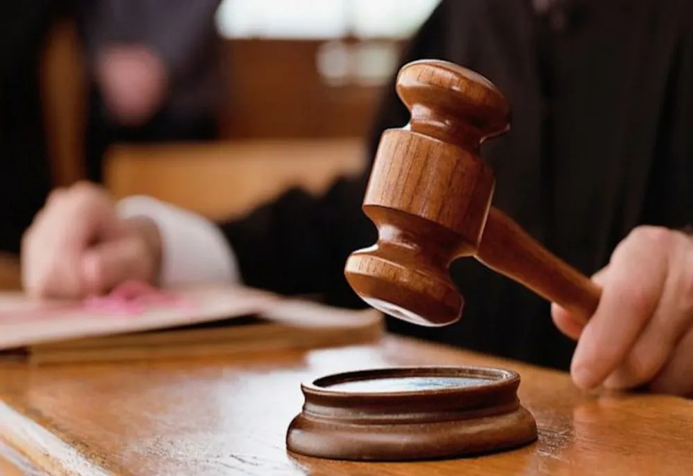 Poliţişti din Arad, condamnaţi la închisoare pentru un jaf de 300.000 de euro