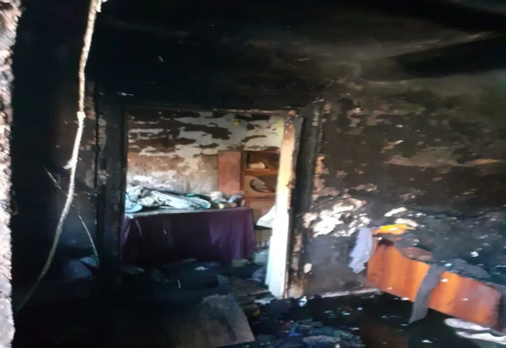 Misiune dificilă a pompierilor arădeni: incendiu violent, victimă decedată