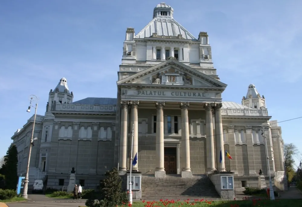 8 milioane de lei pentru Filarmonica și Teatrul Clasic din Arad