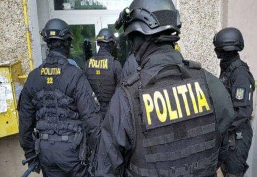 DESCINDERI ÎN VRANCEA, BACĂU ȘI GALAȚI: PERCHEZIȚII ÎNTR-UN DOSAR DE ȘANTAJ, CĂMĂTĂRIE ȘI CONTRABANDĂ CU ȚIGARETE